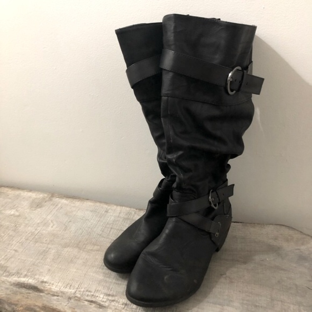 Porto heeled zip up boots